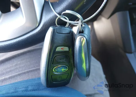 2016 Subaru Outback 2.5I Limited из США, поврежденный, VIN 4S4BSALCXG3308733